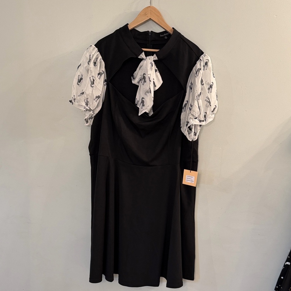 Unique Vintage Smak Parlour, Retro, Pin-Up, Black Cat Dress, NWT, 4x